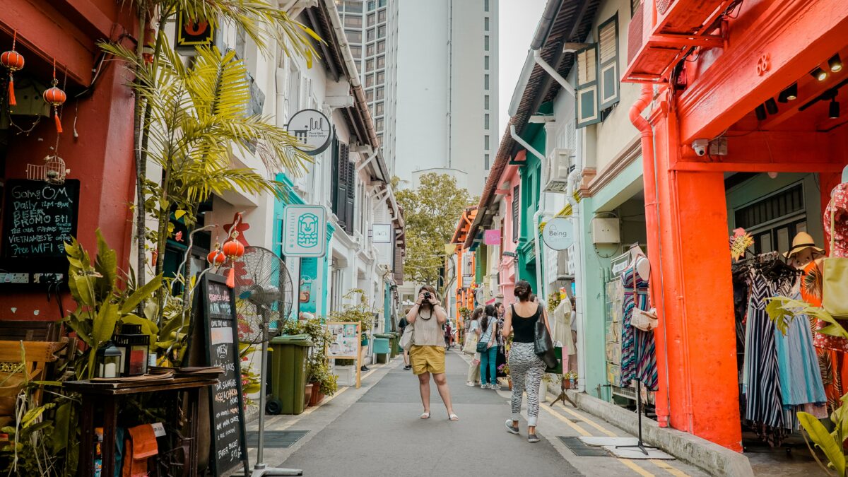 Best Ways to Get Around Singapore