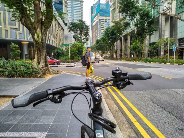 A bicycle parked in the middle of the city in Singapore